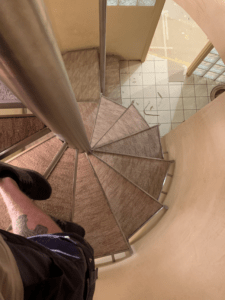 Laminált padló - lépcső burkolása
